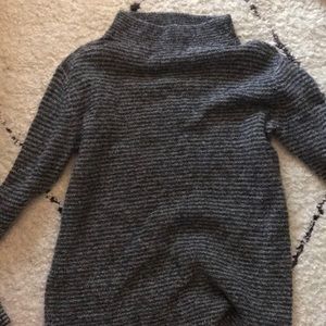 Grey and black old navy sweater